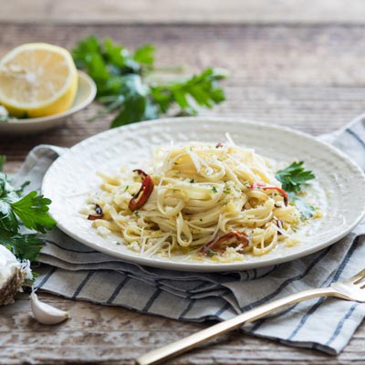 Fresh Chili & Garlic Linguine with Parsley Breadcrumbs